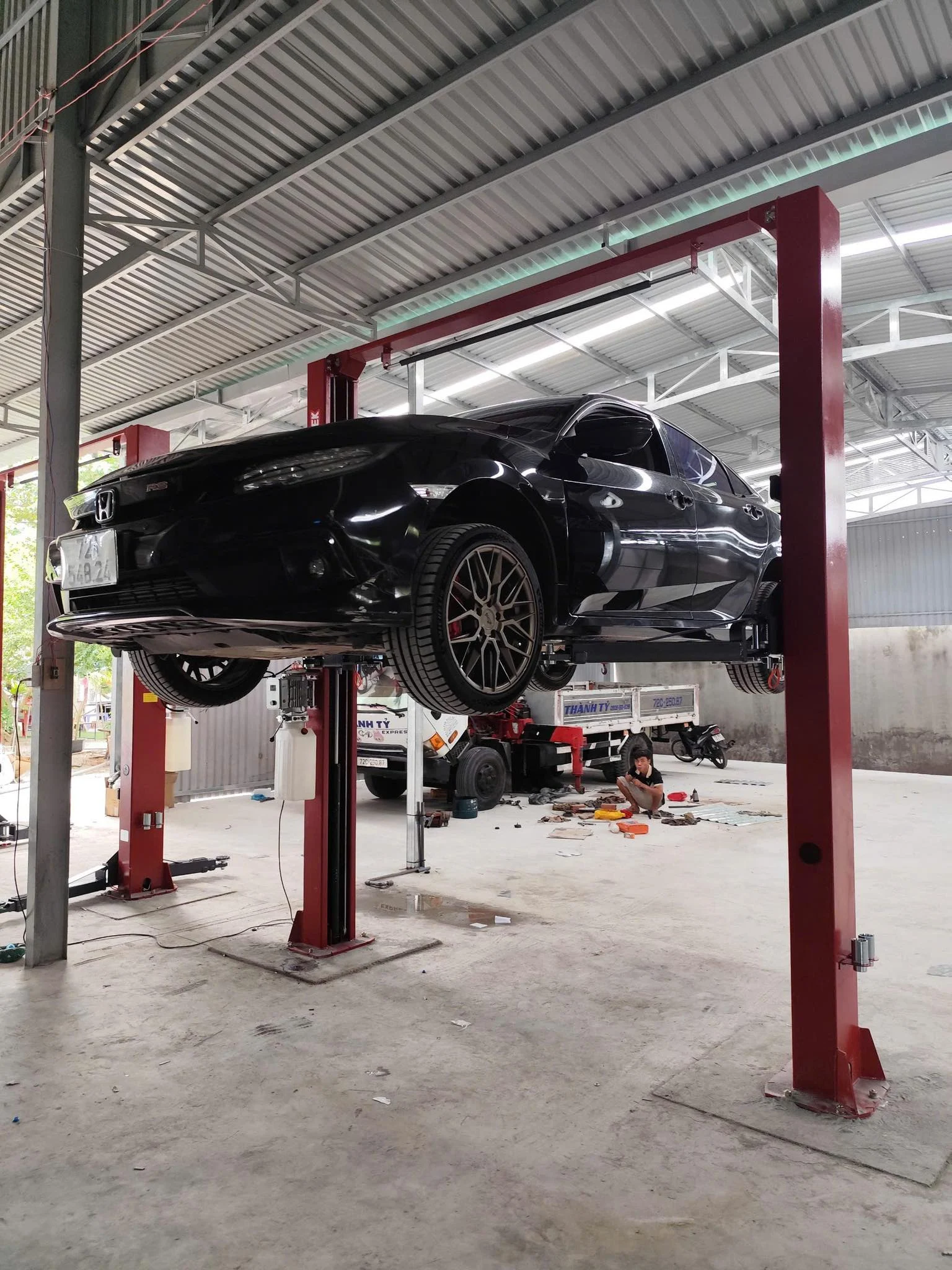 Bàn giao và hướng dẫn sử dụng thiết bị