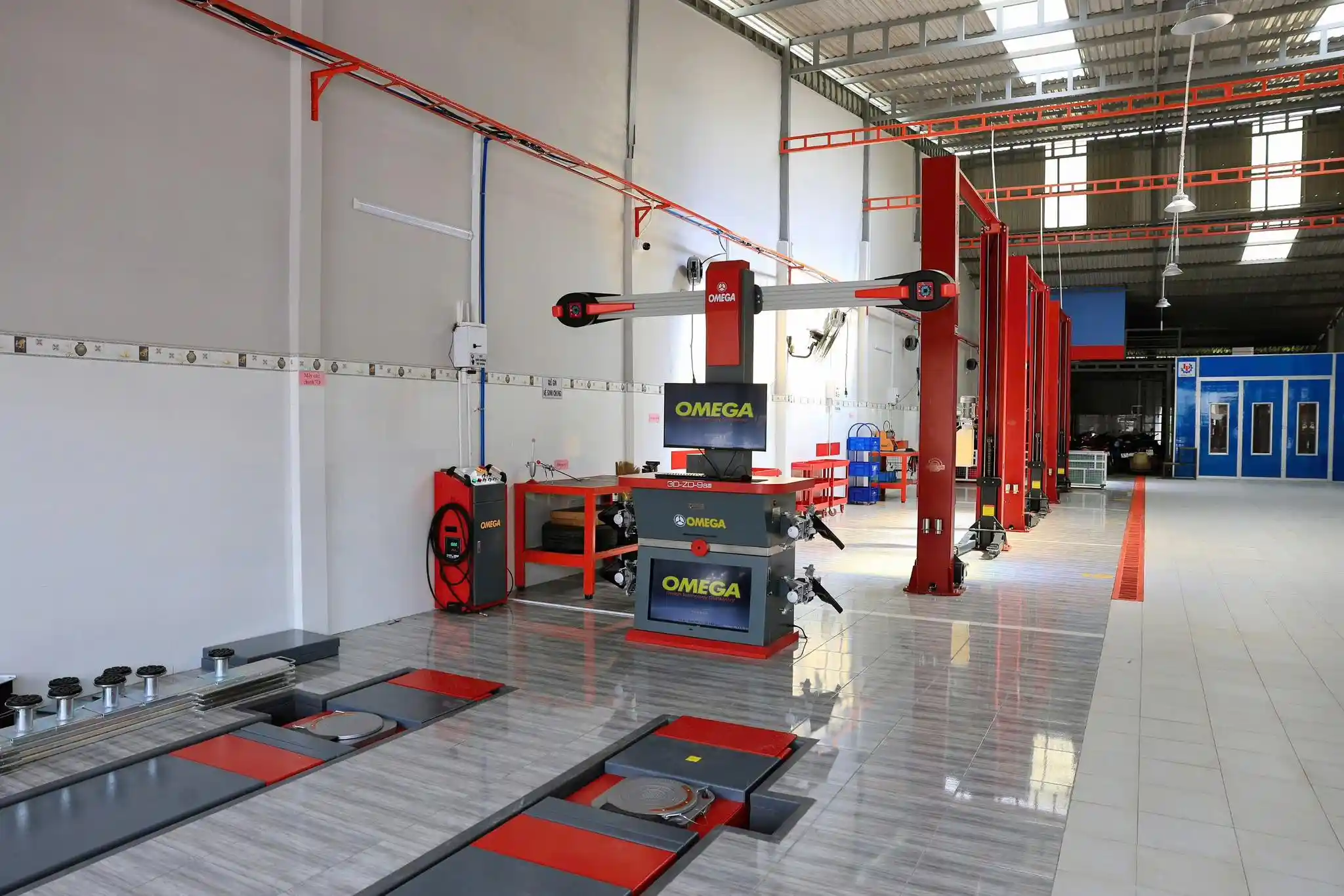 Thi công lắp đặt thiết bị gara tại xưởng