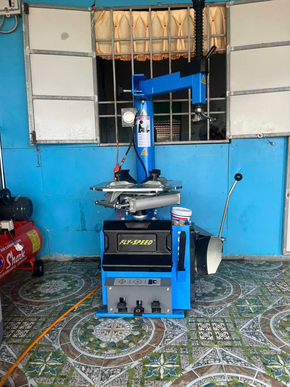 Máy tháo vỏ tay ga tại Bạc Liêu