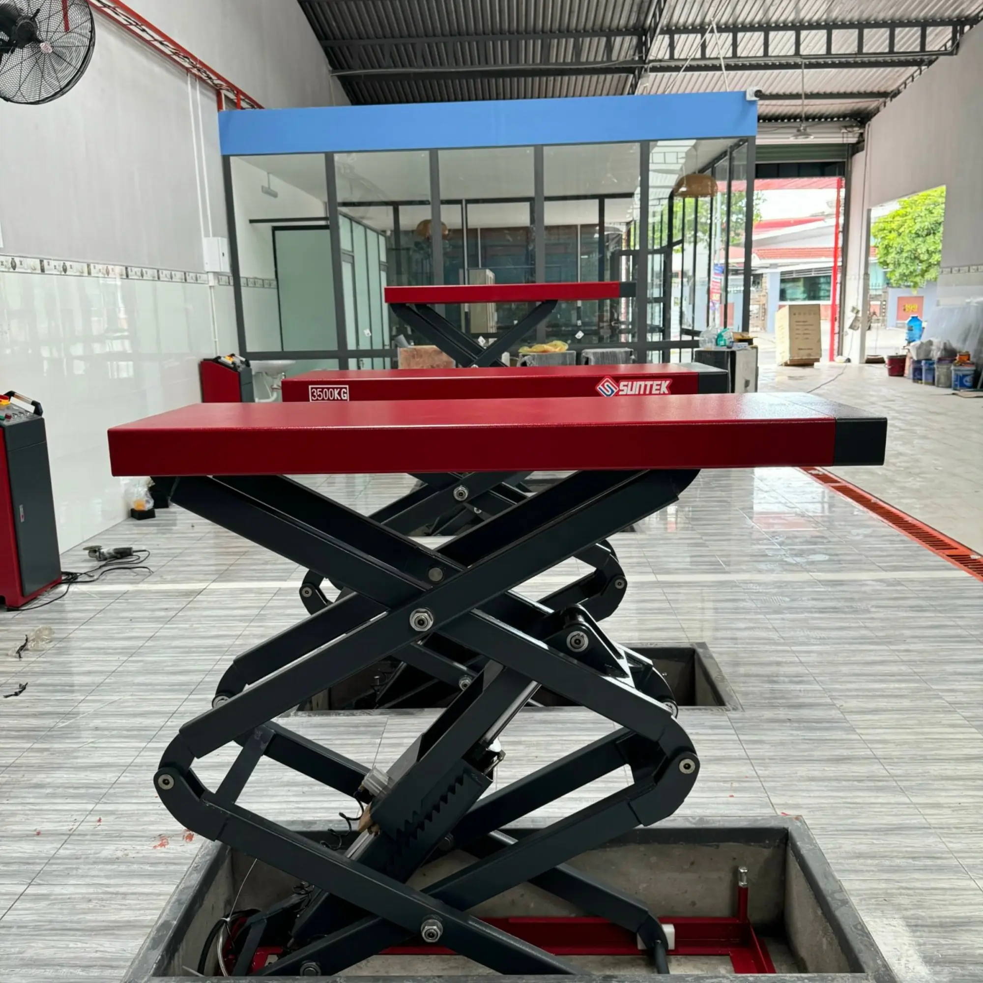CẦU NÂNG Ô TÔ KIỂU XẾP ÂM NỀN SUNTEK -3500S 14 Cụm ty ben thủy lực