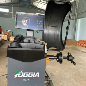 Máy Cân Bằng Lốp Ô Tô Foggia 827X | Thiết Bị Detailing Cao Cấp 31 Máy cân bằng lốp Foggia 827X hiển thị thông số kỹ thuật trên màn hình.