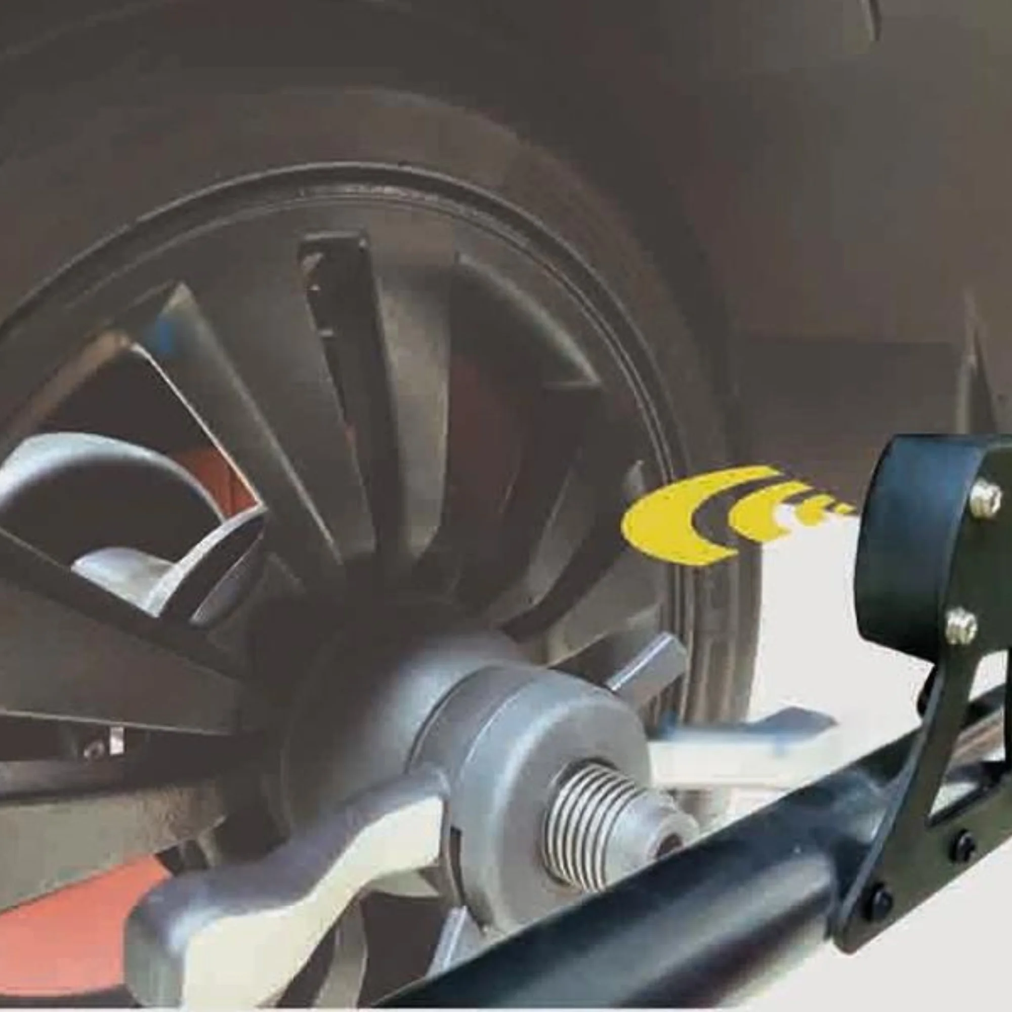 Máy Cân Bằng Lốp Ô Tô Foggia 827X | Thiết Bị Detailing Cao Cấp 33 Thiết kế sang trọng của máy cân mâm ô tô cao cấp Foggia 827X