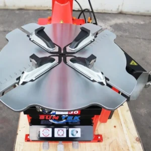 Top 1 Máy Tháo Vỏ Xe Du Lịch SunTek LP-930 Khóa Hơi 21 Máy tháo vỏ SUNTEK LP-930 (Khóa Hơi) nhìn từ cạnh phải, làm nổi bật tay đòn điều khiển và các bộ phận khác.