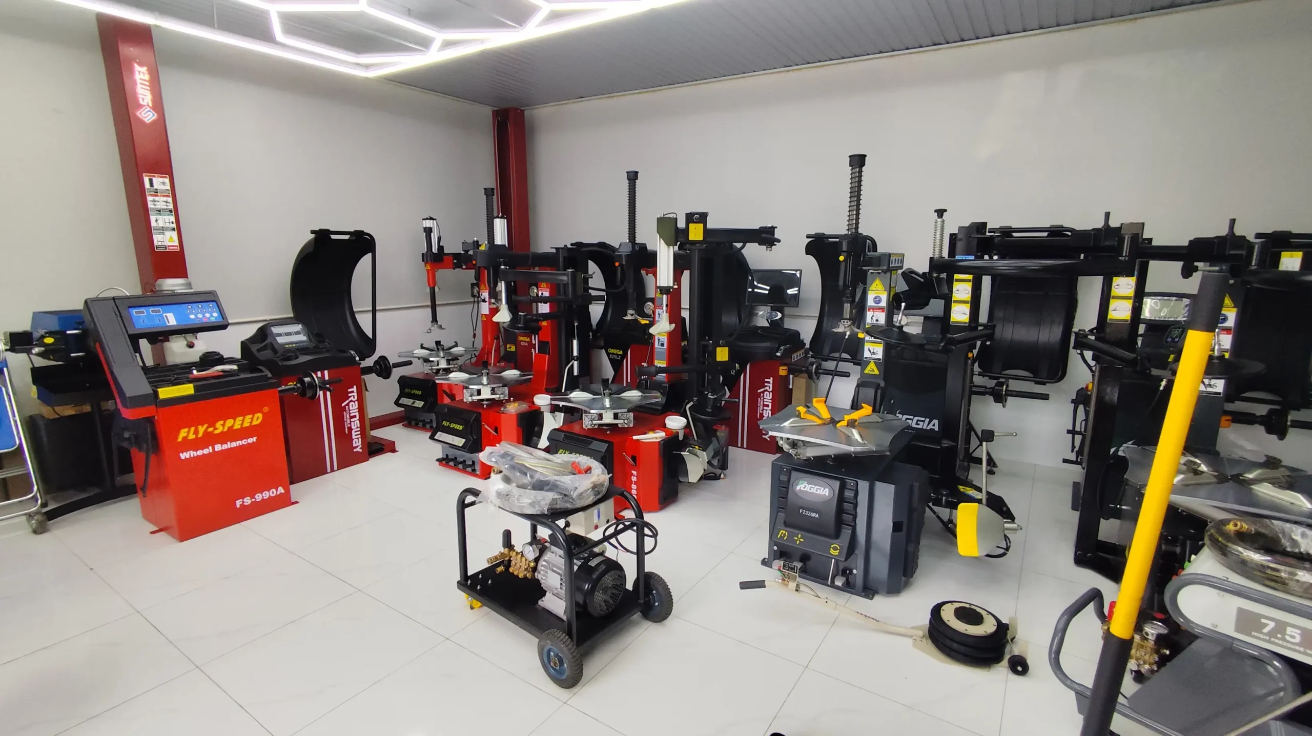 Bộ máy garage chuyên nghiệp tại Thiết Bị Lộc Phát