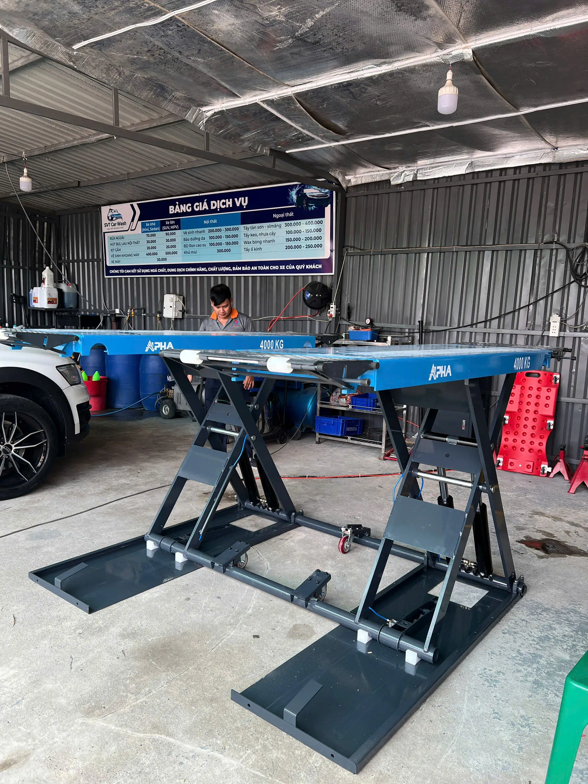 Chi tiết cơ cấu cắt kéo của cầu nâng Alpha AL-4XD - hệ thống thanh xếp chéo chịu lực