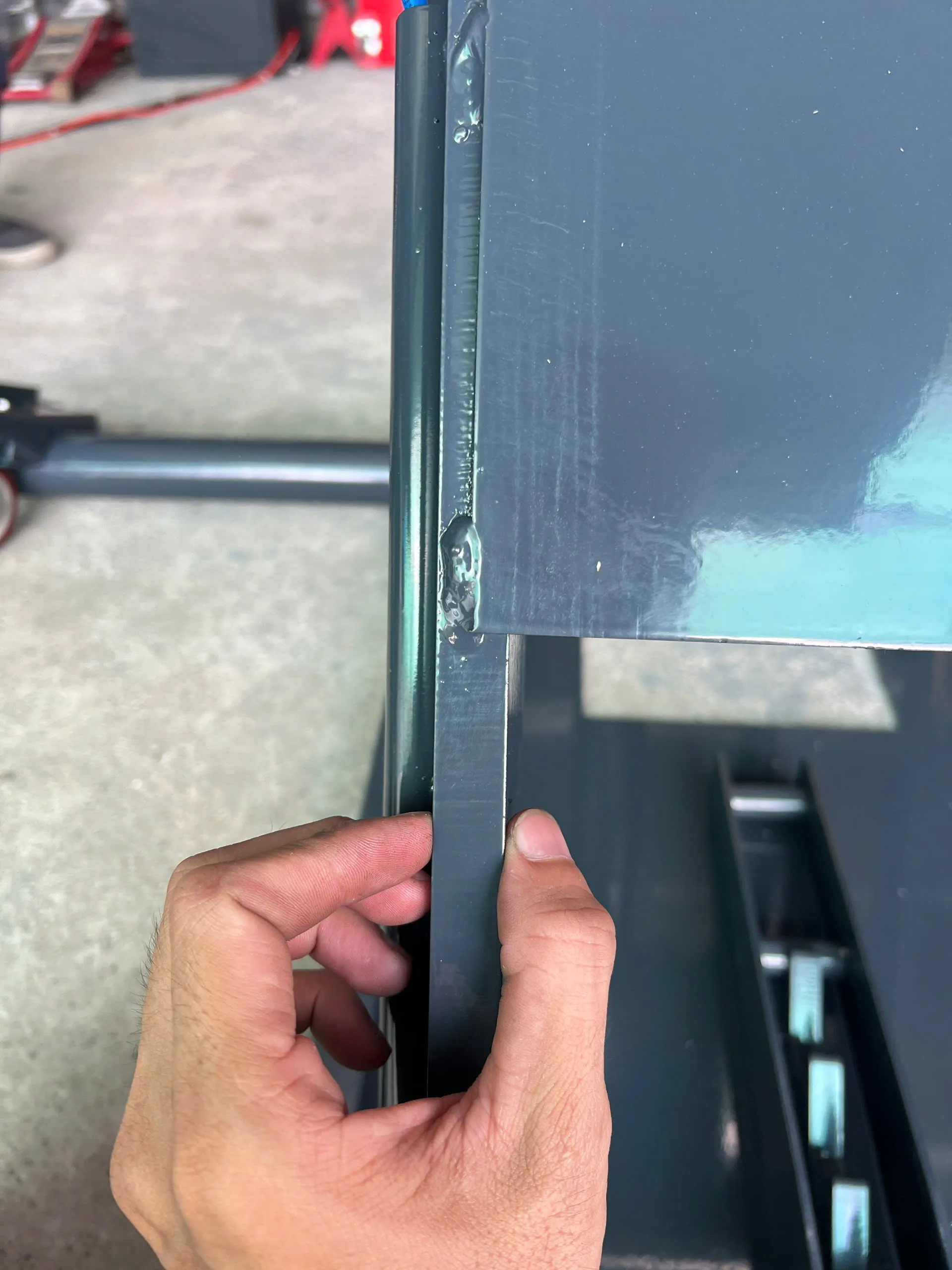 Quy trình lắp đặt cầu nâng cắt kéo Alpha AL-4XD đúng kỹ thuật tại công trình