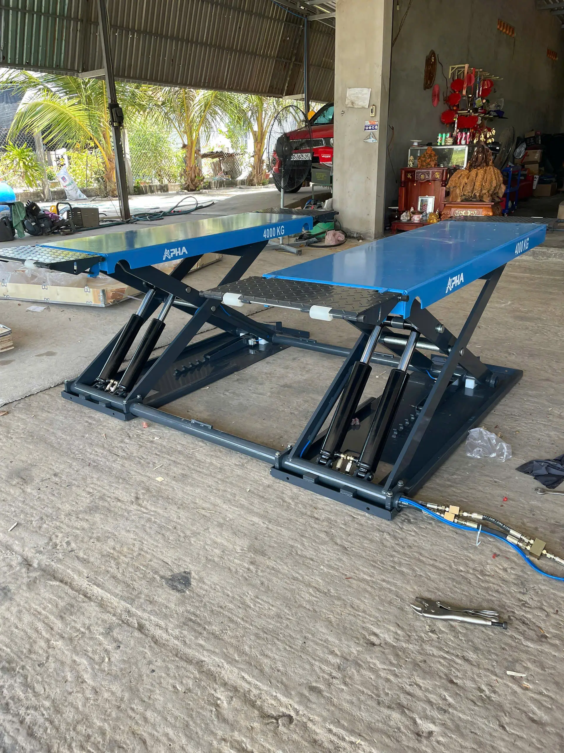 Cầu nâng cắt kéo SUNTEK 4000kg thiết kế mới, tải trọng lớn cho gara chuyên nghiệp