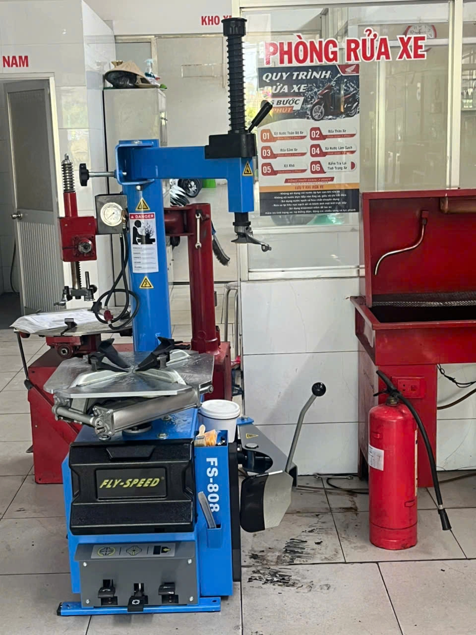 Chi tiết máy tháo lốp Fly Speed FS-808