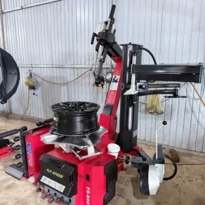 Kẹp mâm lazang hợp kim thể thao đa chấu trên máy tháo lốp Fly Speed FS-850