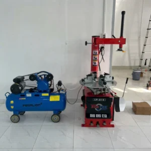 Máy nén khí Pegalion 2HP 70L và máy tháo vỏ Suntek LP-810 sẵn sàng bàn giao