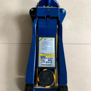 Mặt trên thân kích cá sấu 3.5 tấn Stronghold TH33502 tem thông số kỹ thuật sắc nét