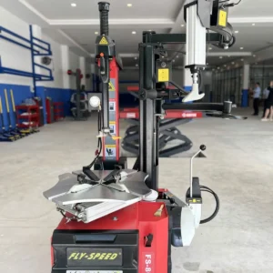 Không gian trưng bày thực tế máy tháo lốp FLY-SPEED FS-860 cần phụ RH-751 tại showroom Lộc Phát